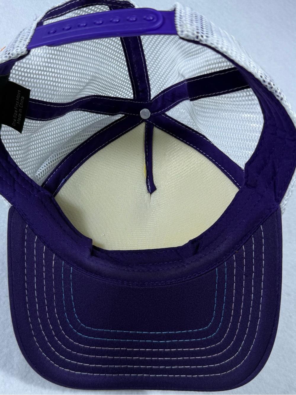 Y2K Wolf Graphic Purple Tucker Mesh Snapback The Mountain - Picture 7 of 10